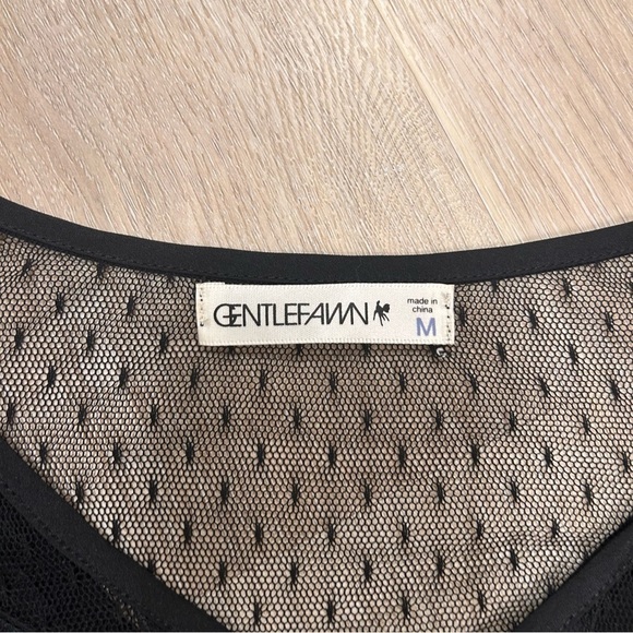 Gental Fawn black v neck blouse with slit sheer arms - Picture 6 of 9